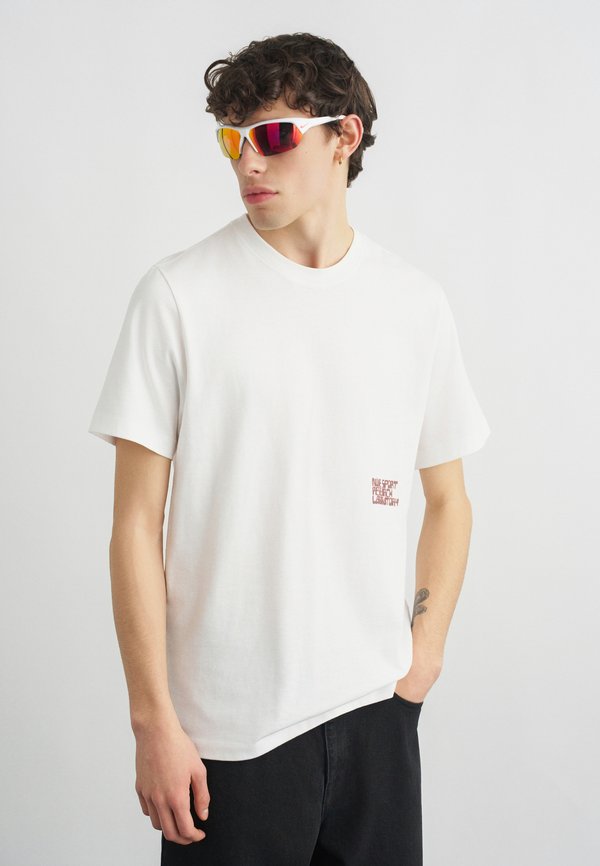 Nike Sportswear TEE CELEBRATE  - Print T-shirt - white