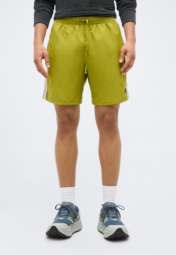 New Balance FAST DAYS SHORT - Sports shorts - sea moss/grey matter