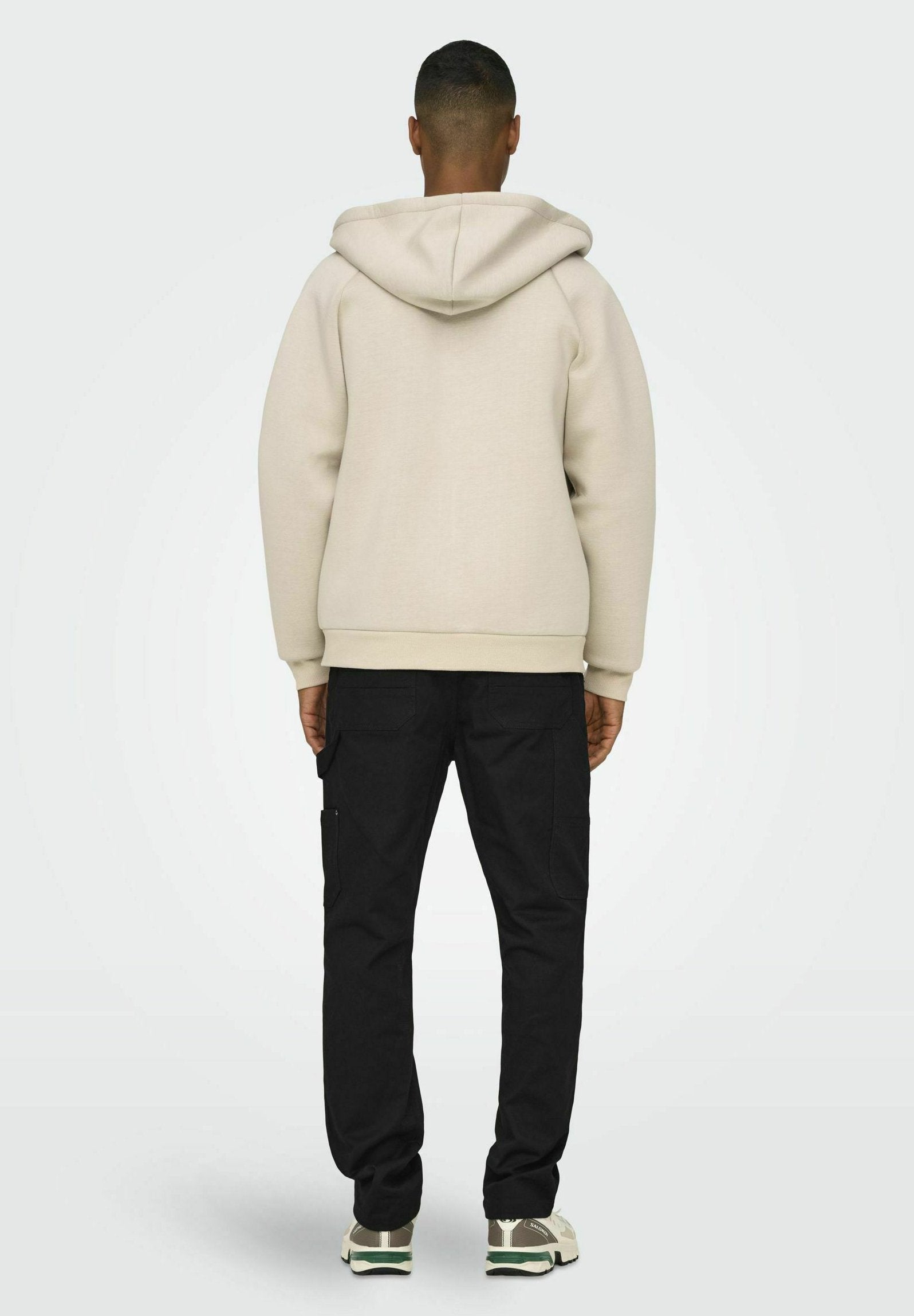 ONSEDGE Straight Fit Media 4