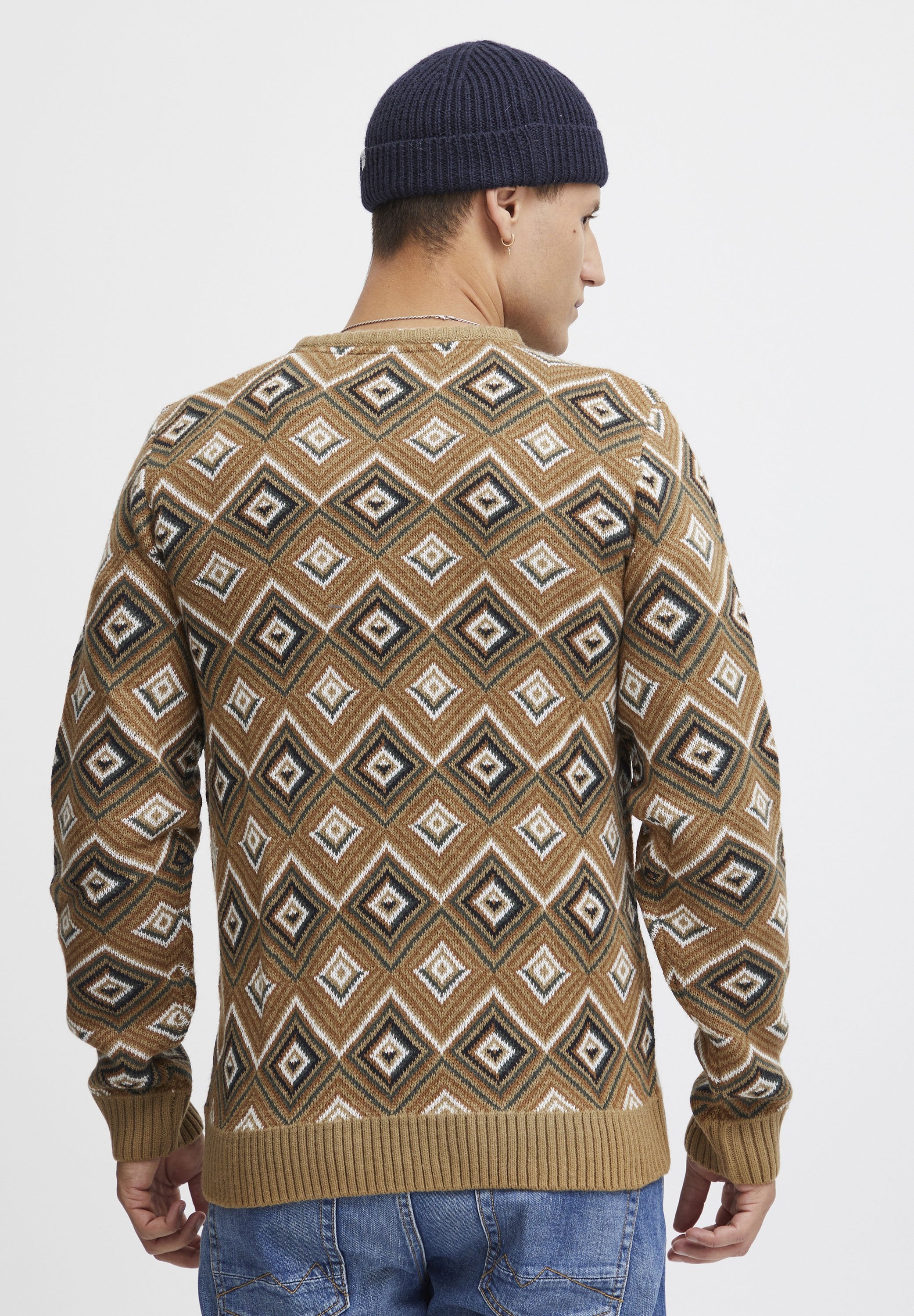 BHPULLOVER Media 4