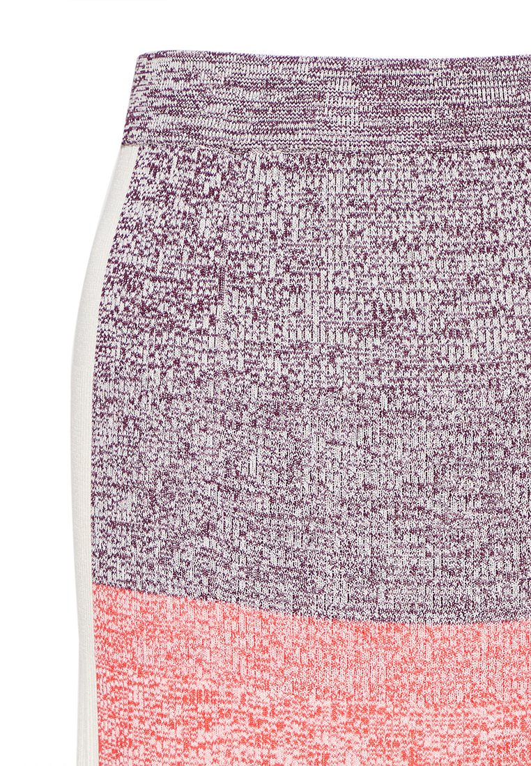 Claudie Pierlot MILEY