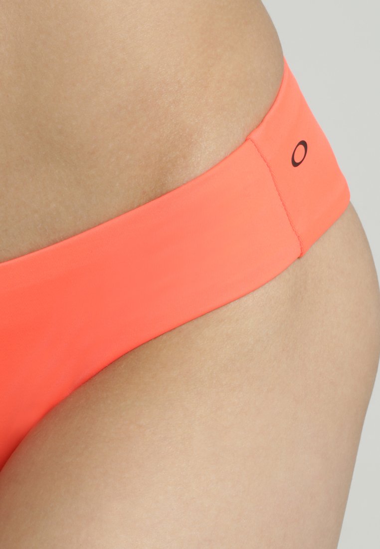 Oakley  SHIRR