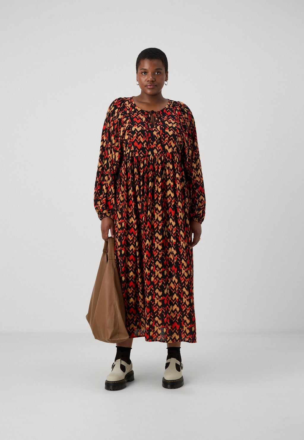 CARYAYA LIFE DRESS Media 2