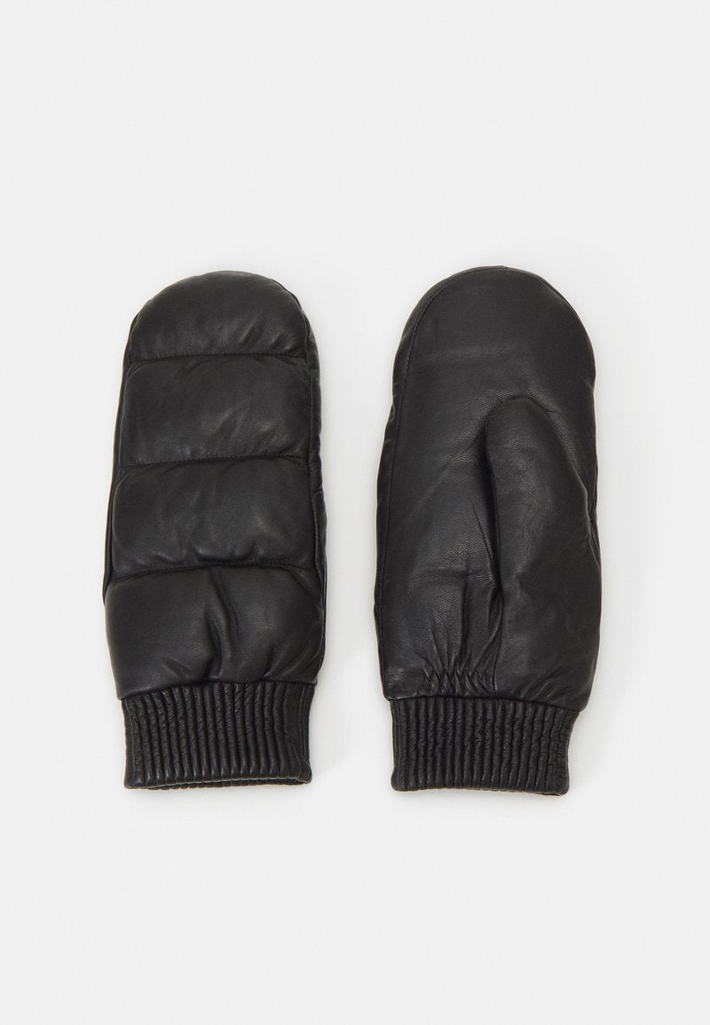 AVERY MITTEN Media 1