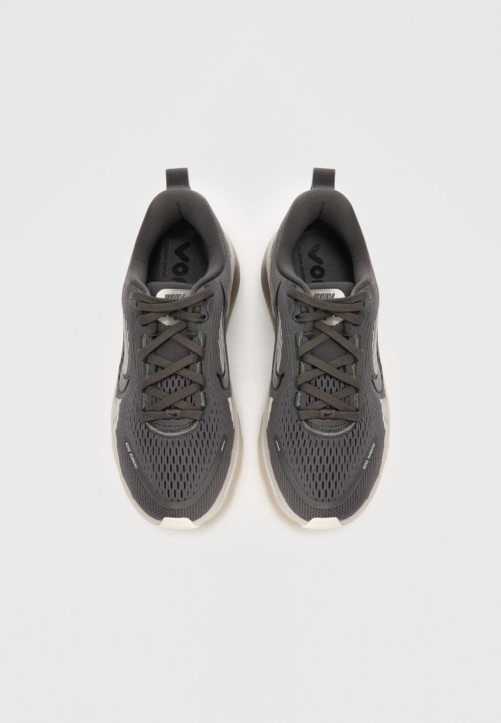 Nike Performance VOMERO 18 UNISEX