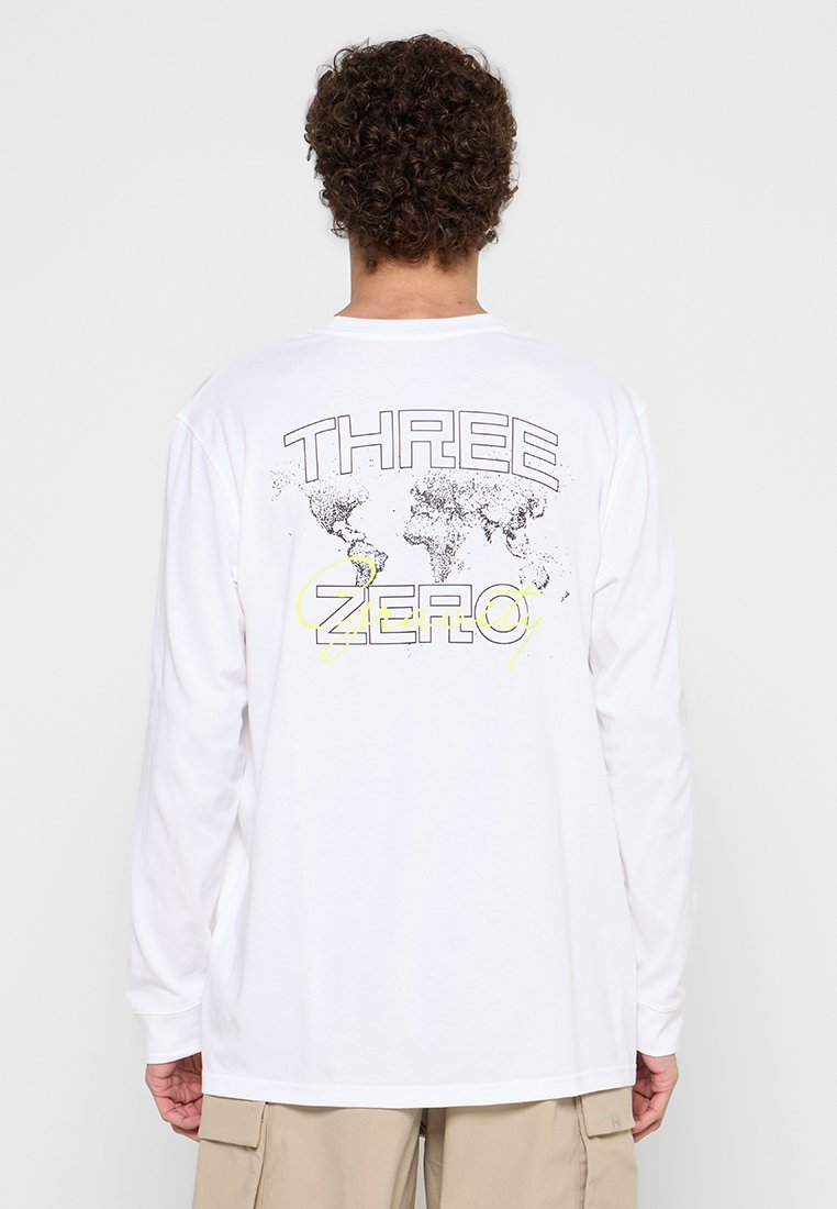 Under Armour LOOSE FIT