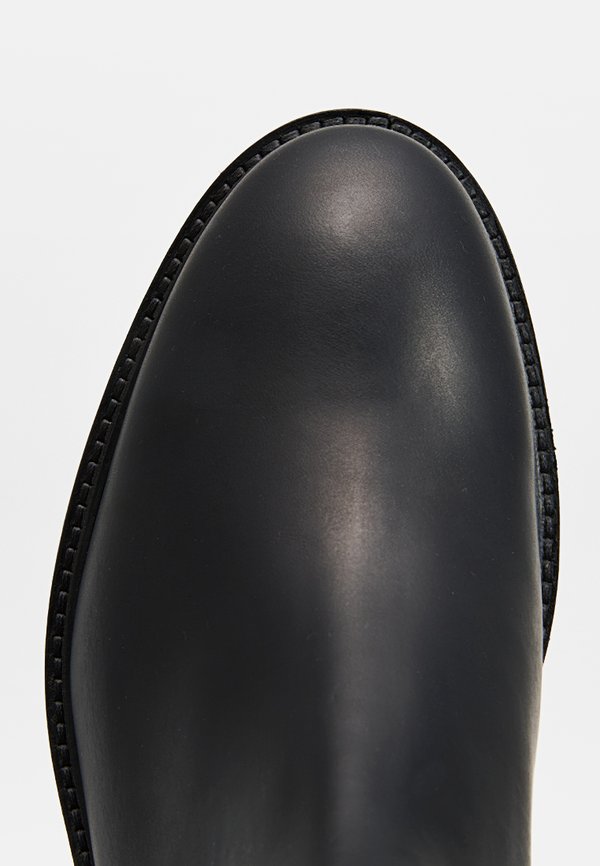 AIGNER CHARLES