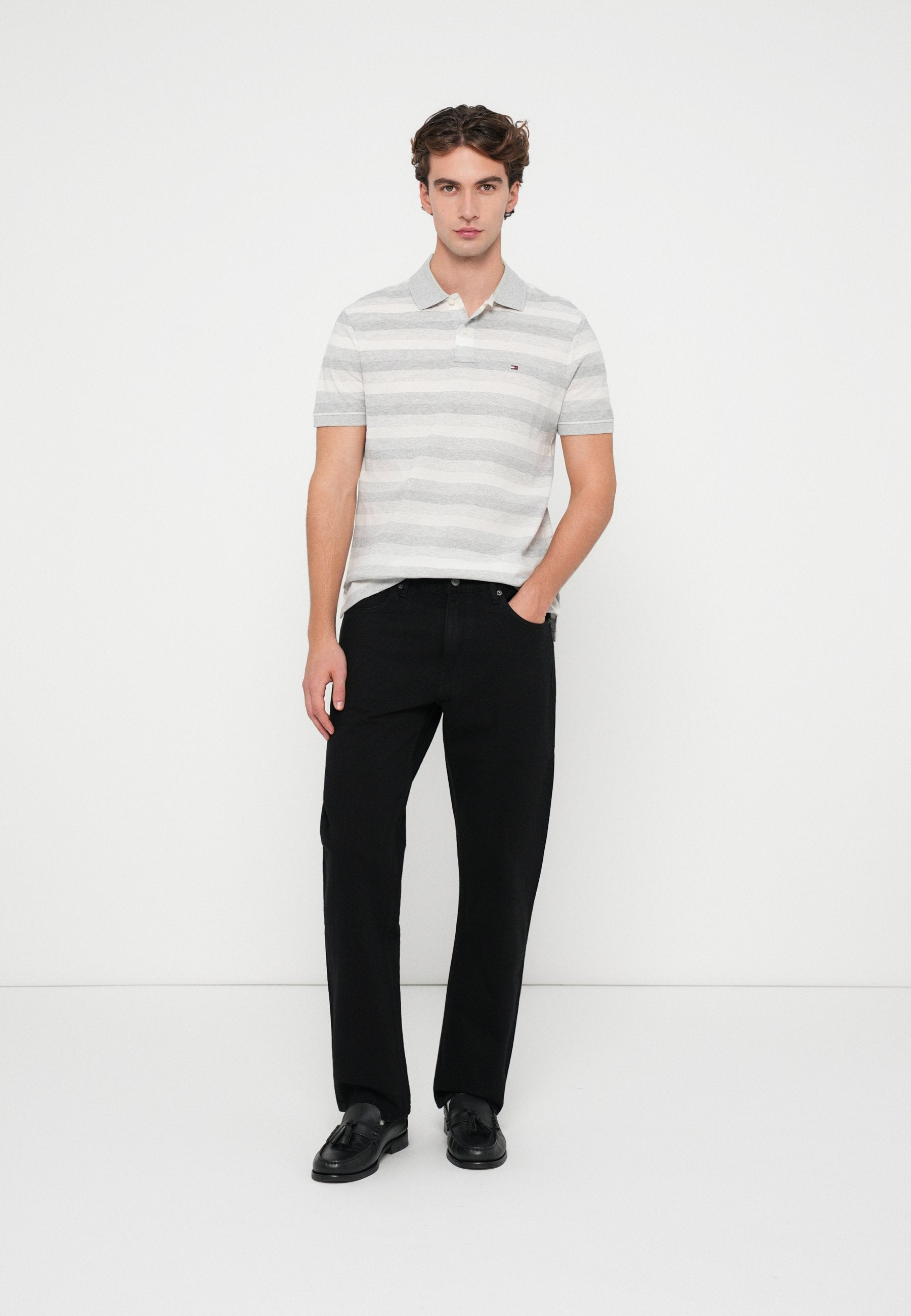 WASHED REGULAR STRAIGHT LEG BLACK JEANS Media 2