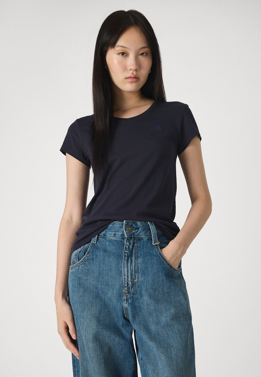 OVERDYED EYBEN SLIM V T 2.0 WMN Media 5