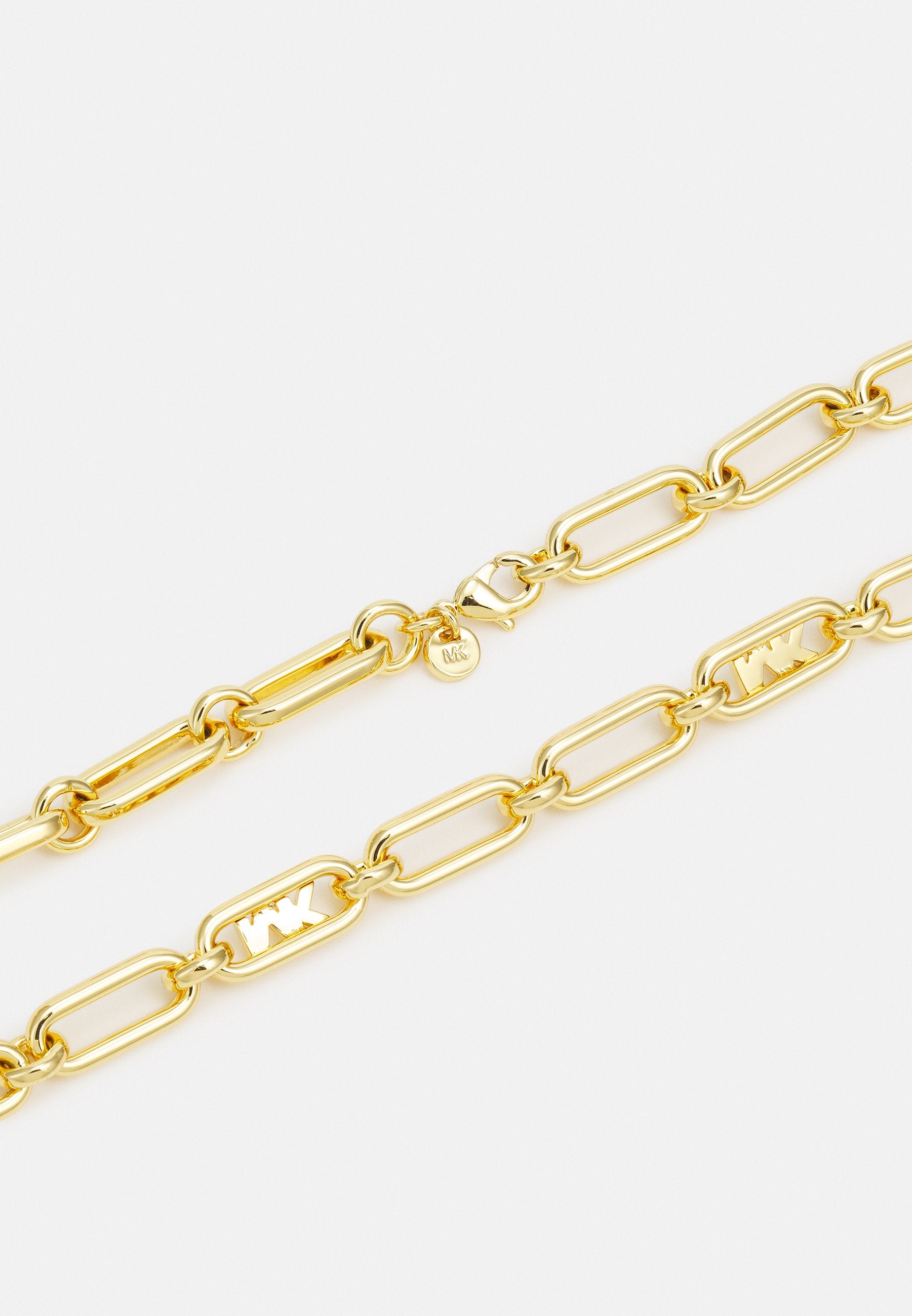 NECKLACE STATEMENT LINK Media 2