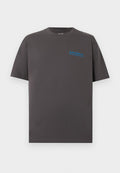 Dunkelgraues Baumwoll-T-Shirt mit kurzen Ärmeln und kleinem blauem "Atlassian Williams Racing"-Logo auf der oberen linken Brust.