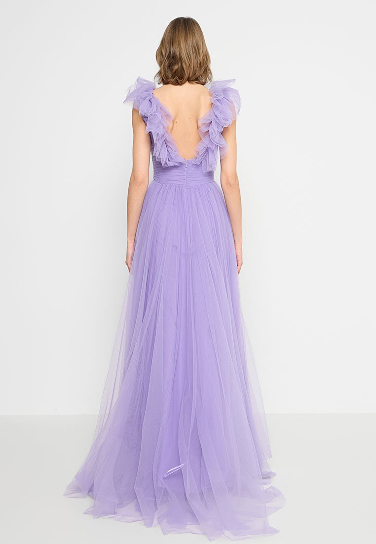 Pronovias