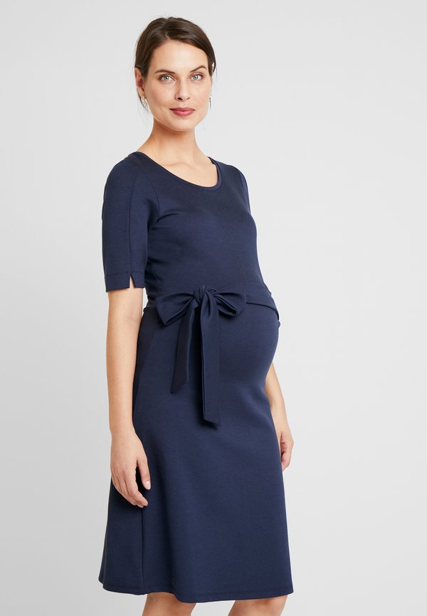 Queen Mum DRESS MUNICH