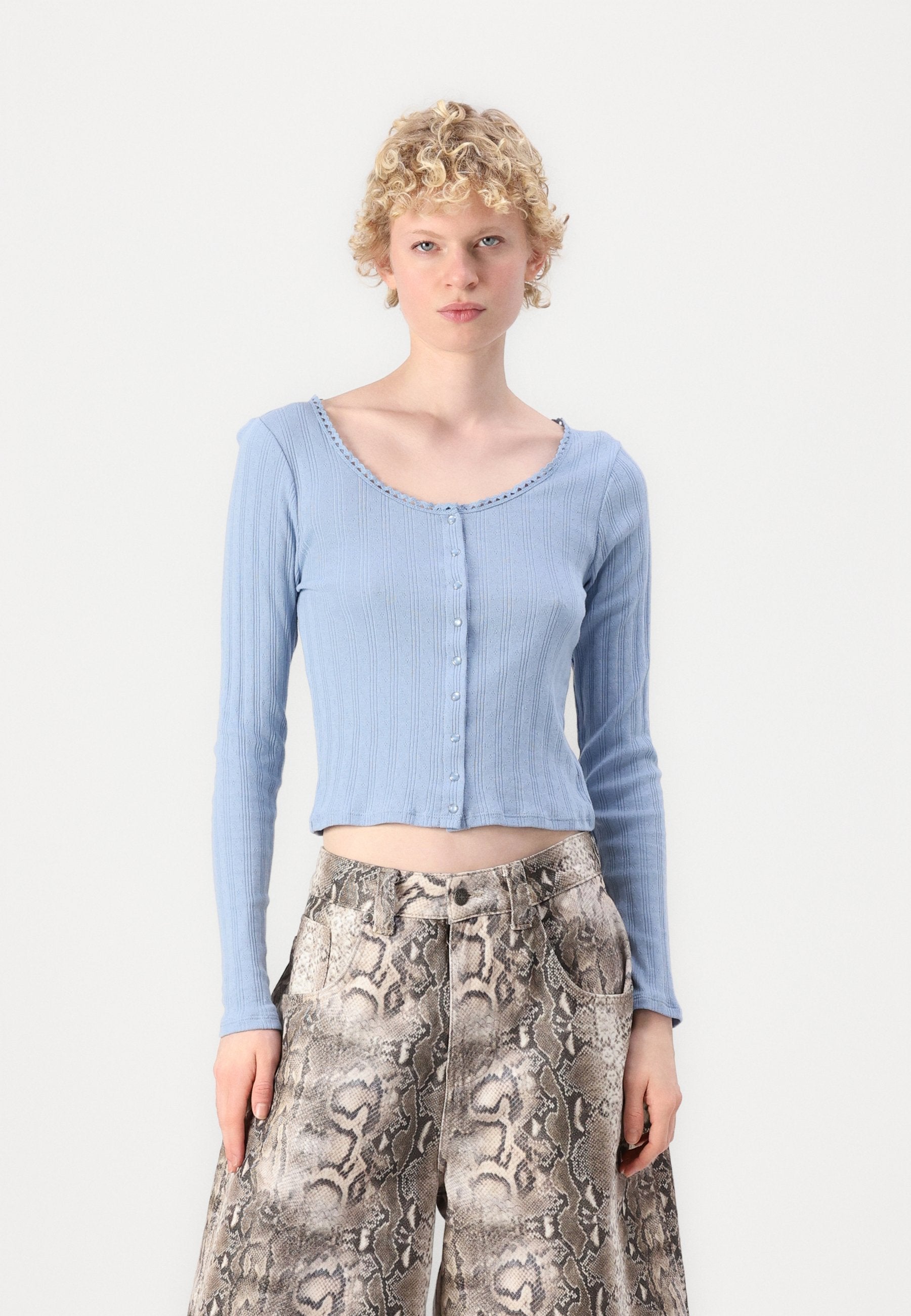 GAP POINTELLE SCOOP CARDI