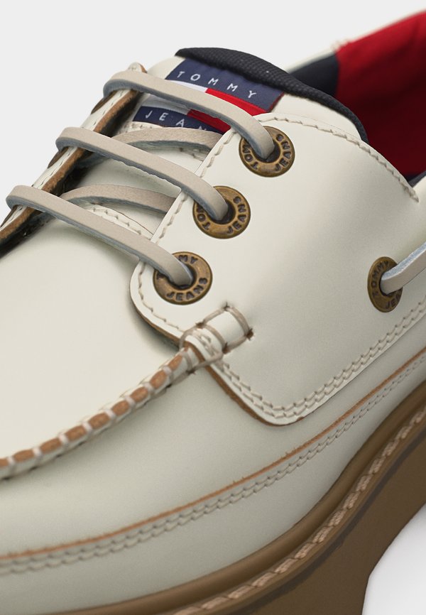 Tommy Jeans ARCHIVE LEATHER CHUNKY CLEAT BOAT SHOES