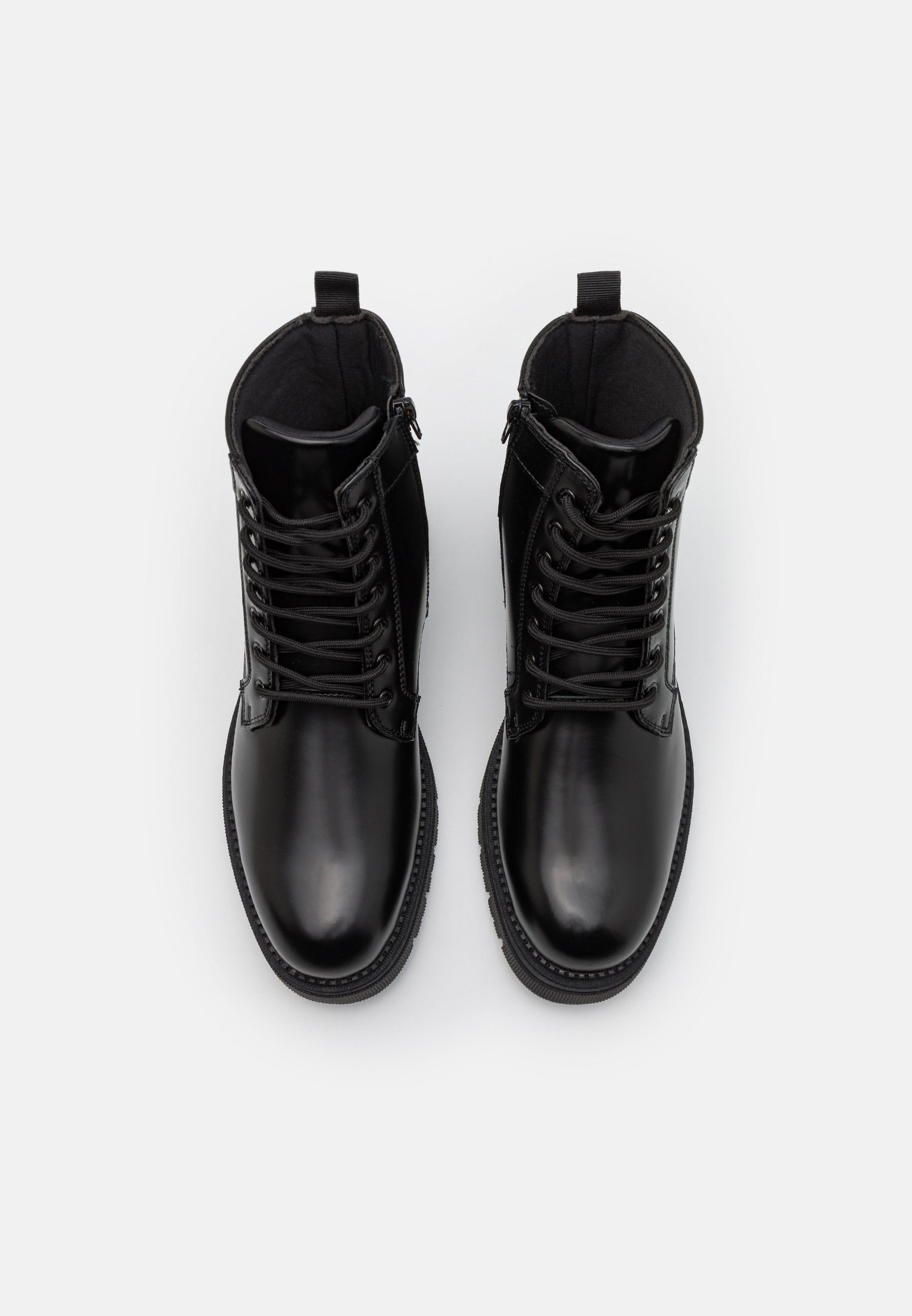 YOURTURN LEATHER