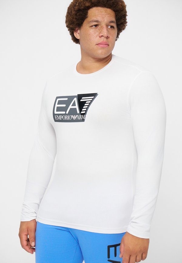 EA7 Emporio Armani