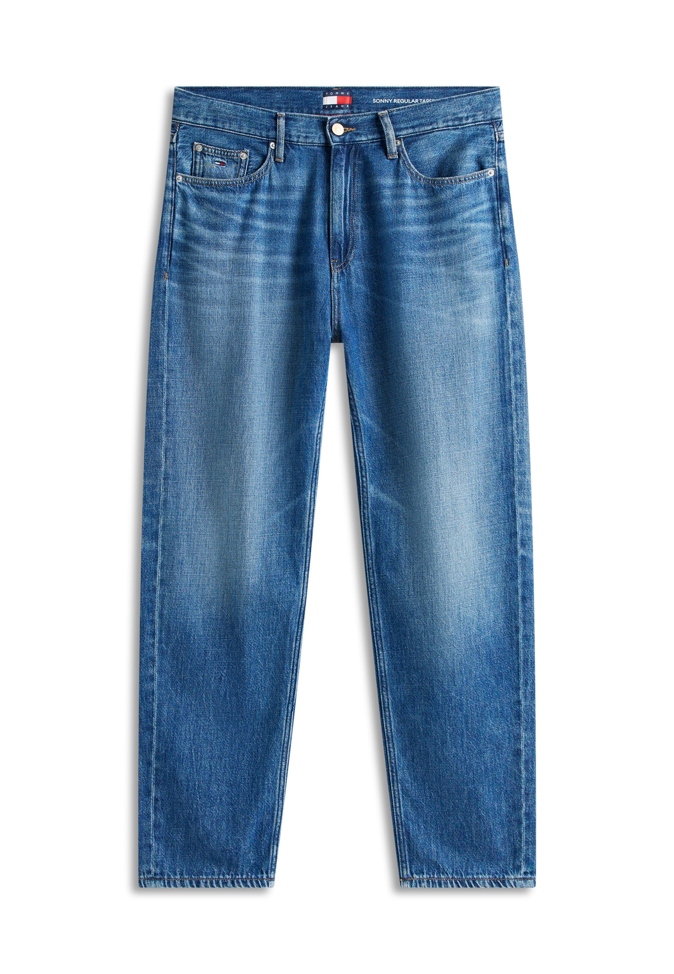 Blaue Jeans mit geradem Bein, verwaschener Optik, Metallknopf, Fünf-Taschen-Design und Tommy Hilfiger-Logo auf der rechten Vorderseite der Tasche und am Bund.
