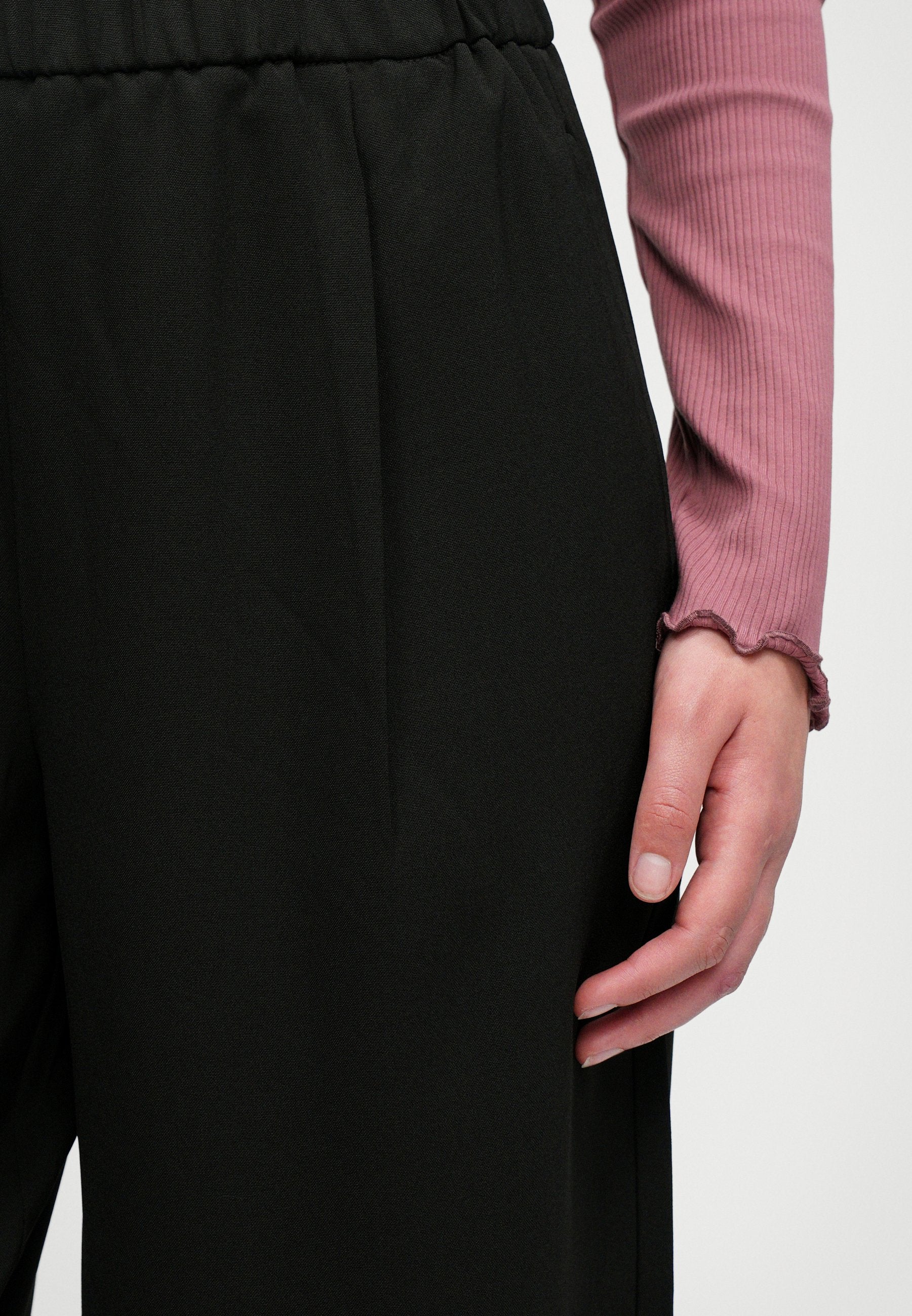 Tailored ONLSVEA Loose Fit Media 6