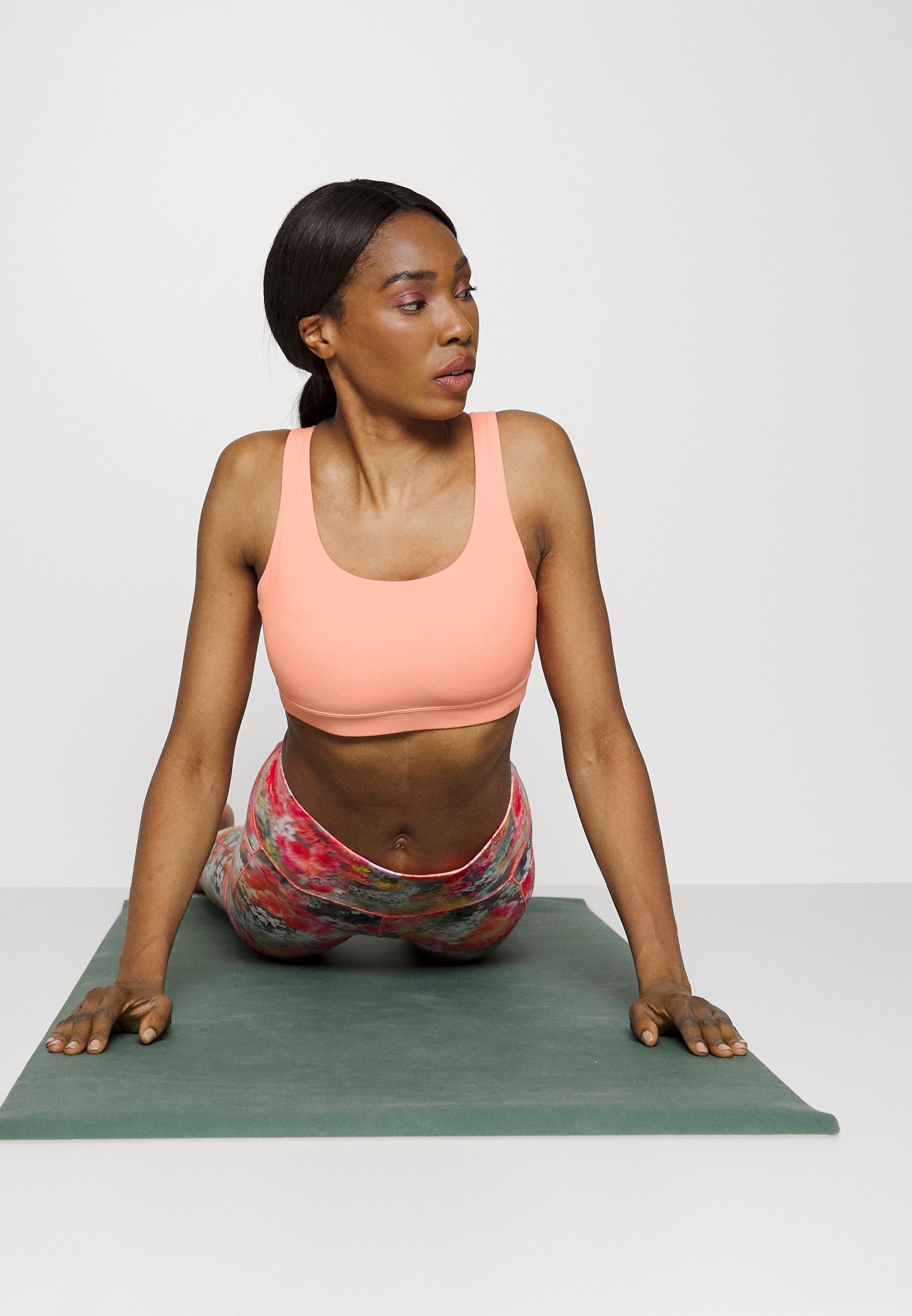 Athleta EXHALE BRA D-DD