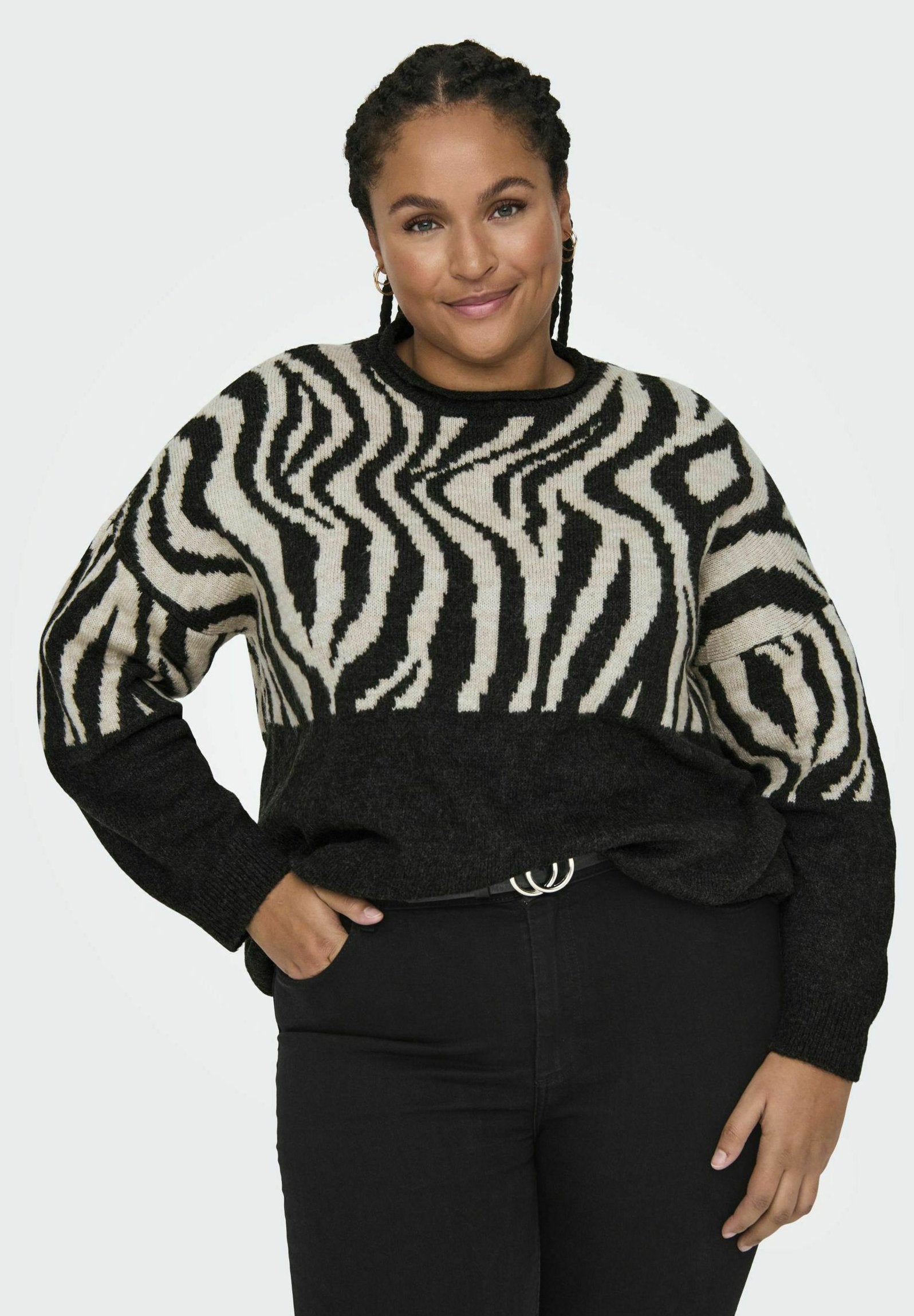 Knitted CARJADE Knitted Media 7