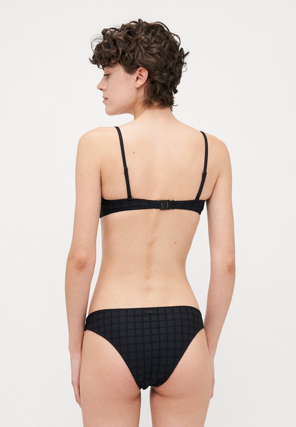 Roxy CAMILO BANDEAU