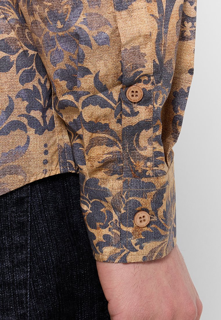Versace Jeans Couture
