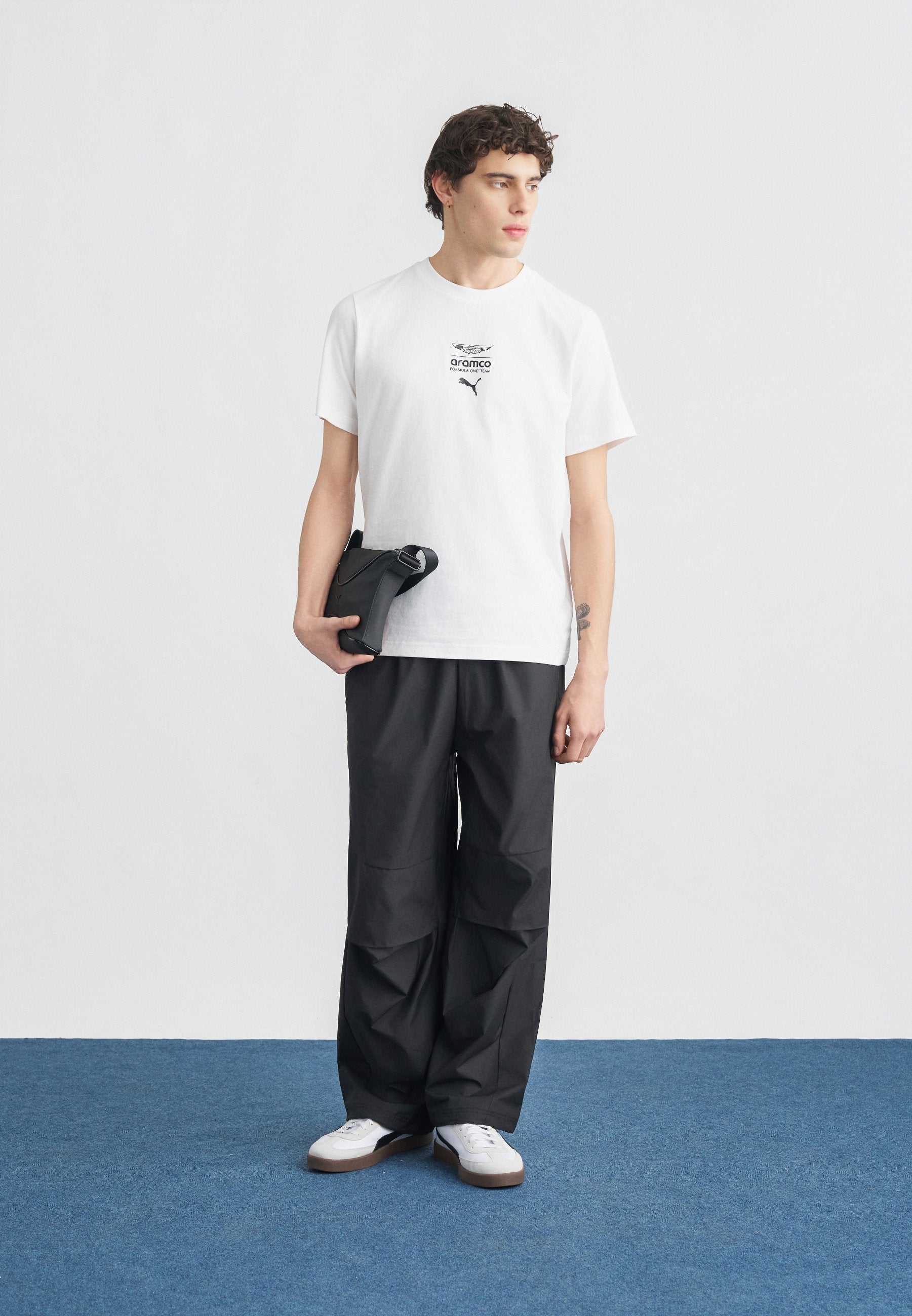 Puma AMF1 ESSENTIAL LOGO TEE REGULAR