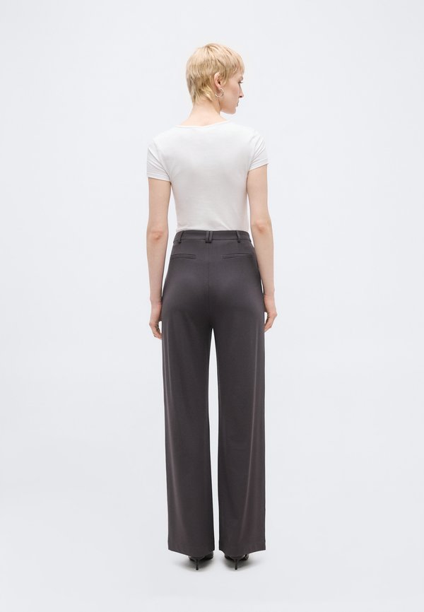 Even&Odd Tall by Zalando