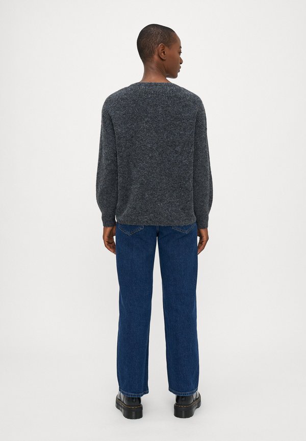 Vero Moda Petite VMDESMA V NECK