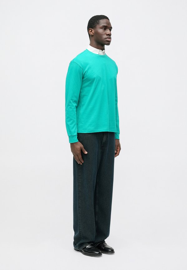 Essential Collective DROP SHOULDER LONG SLEEVE