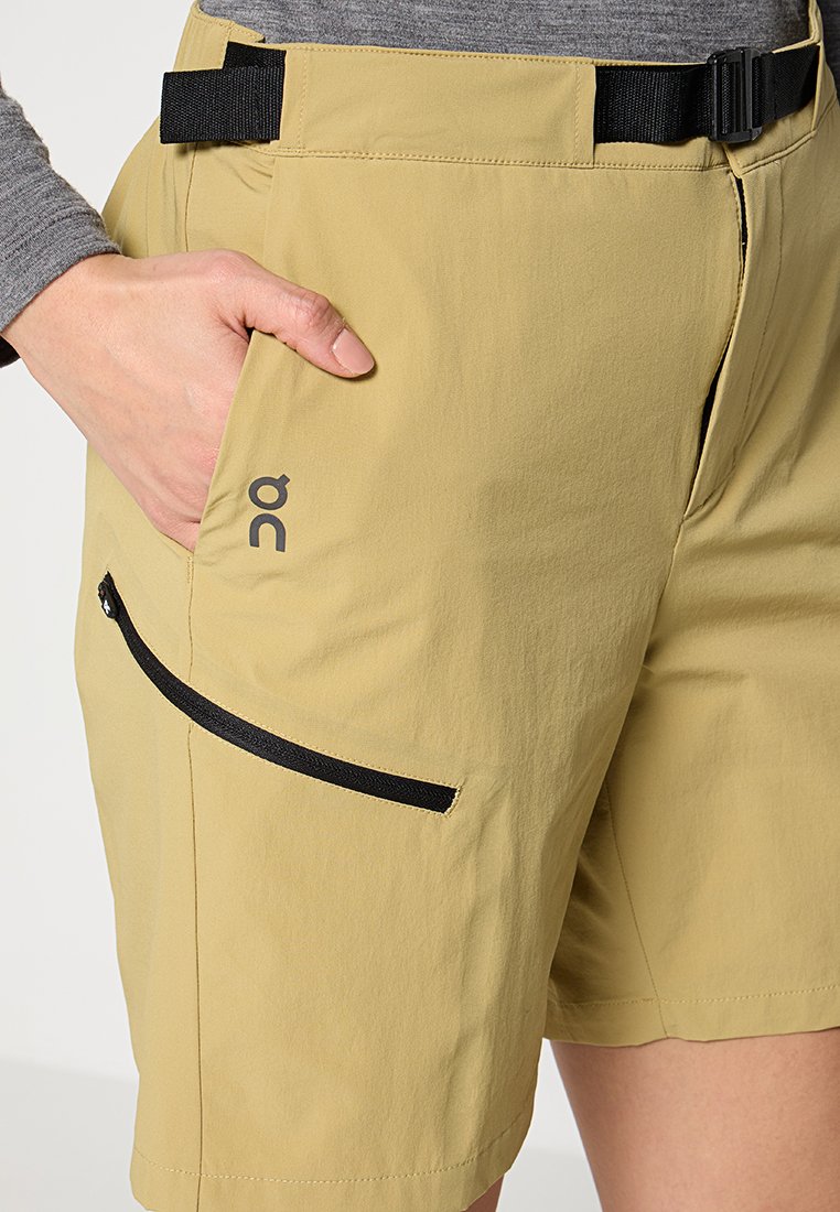 On Outdoor Shorts Media 3
