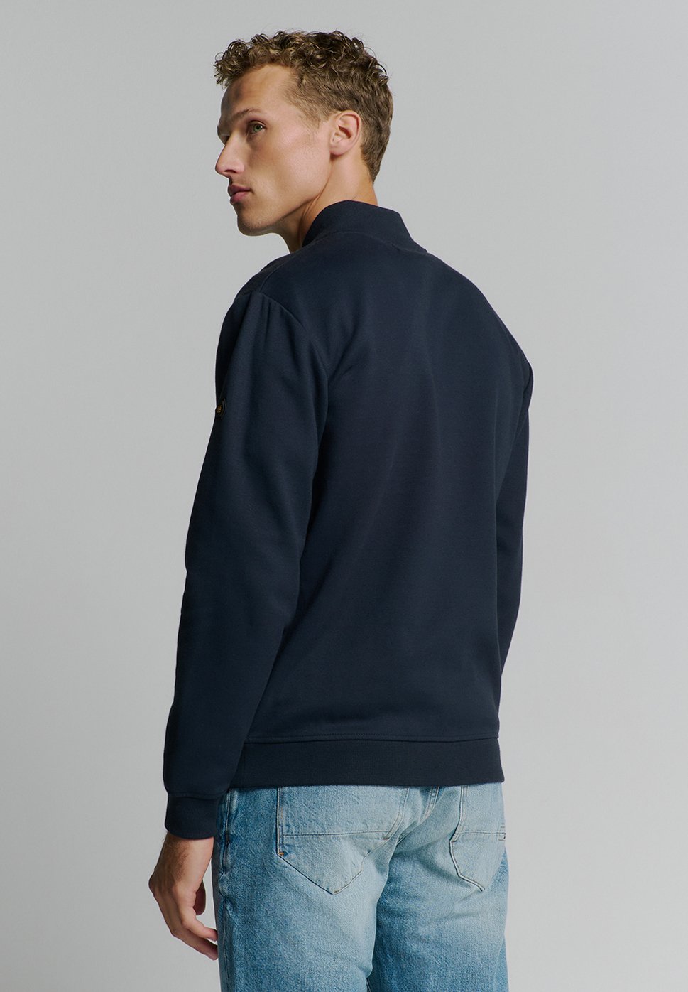FULL ZIPPER  Media 3
