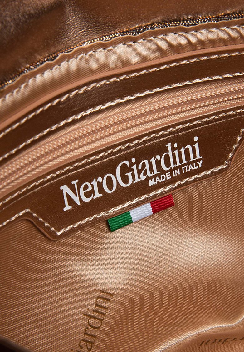 NeroGiardini NOTTURNO