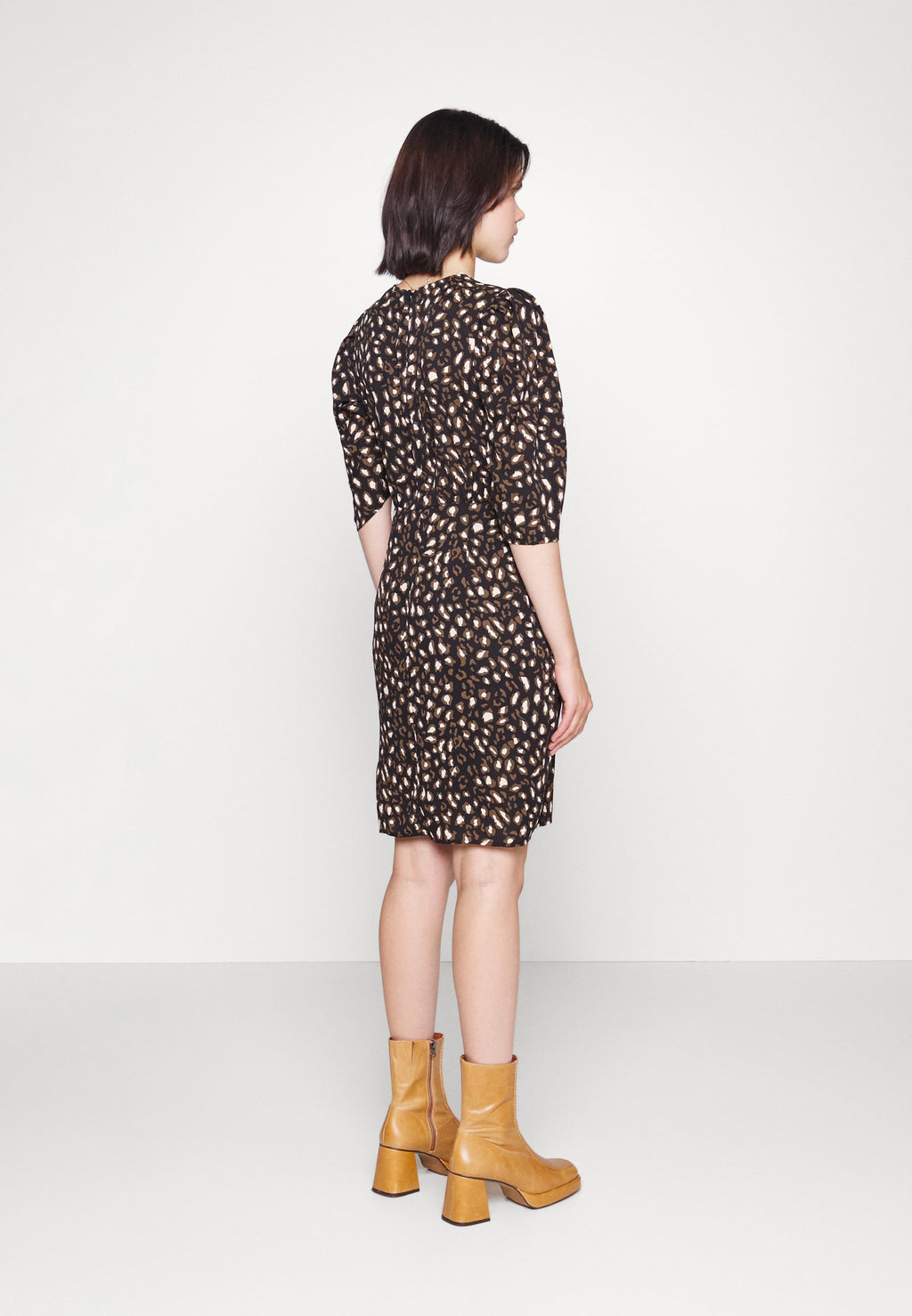 Molly Bracken LADIES WOVEN DRESS