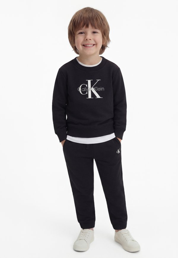 Calvin Klein Jeans MONOGRAM UNISEX SET