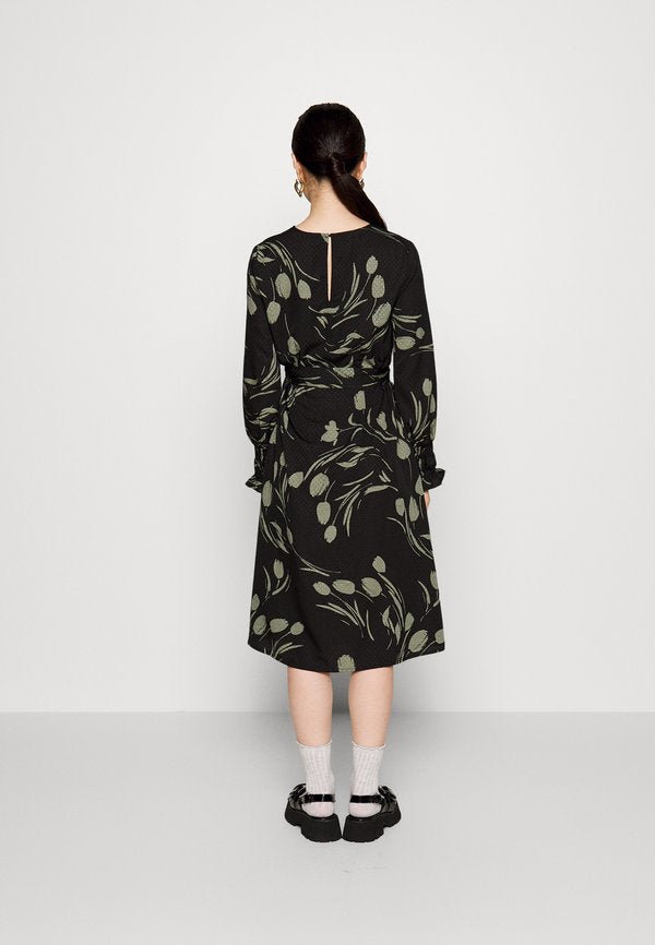 Vero Moda Petite VMMARTA CALF DRESS