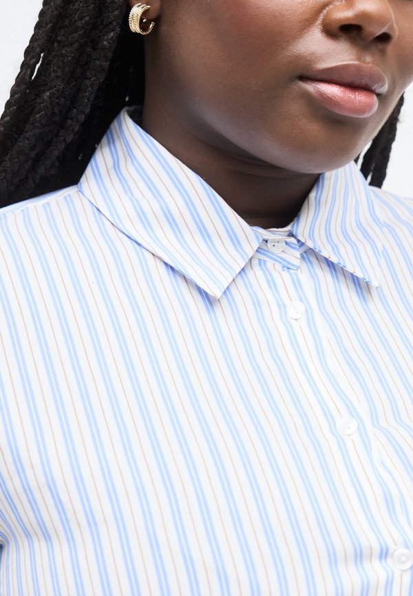 Persona by Marina Rinaldi