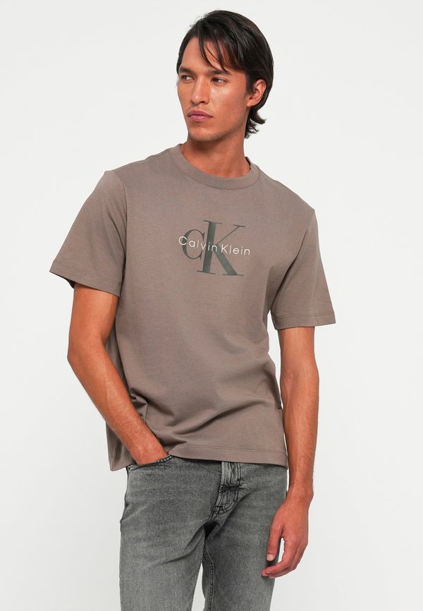 Calvin Klein Jeans