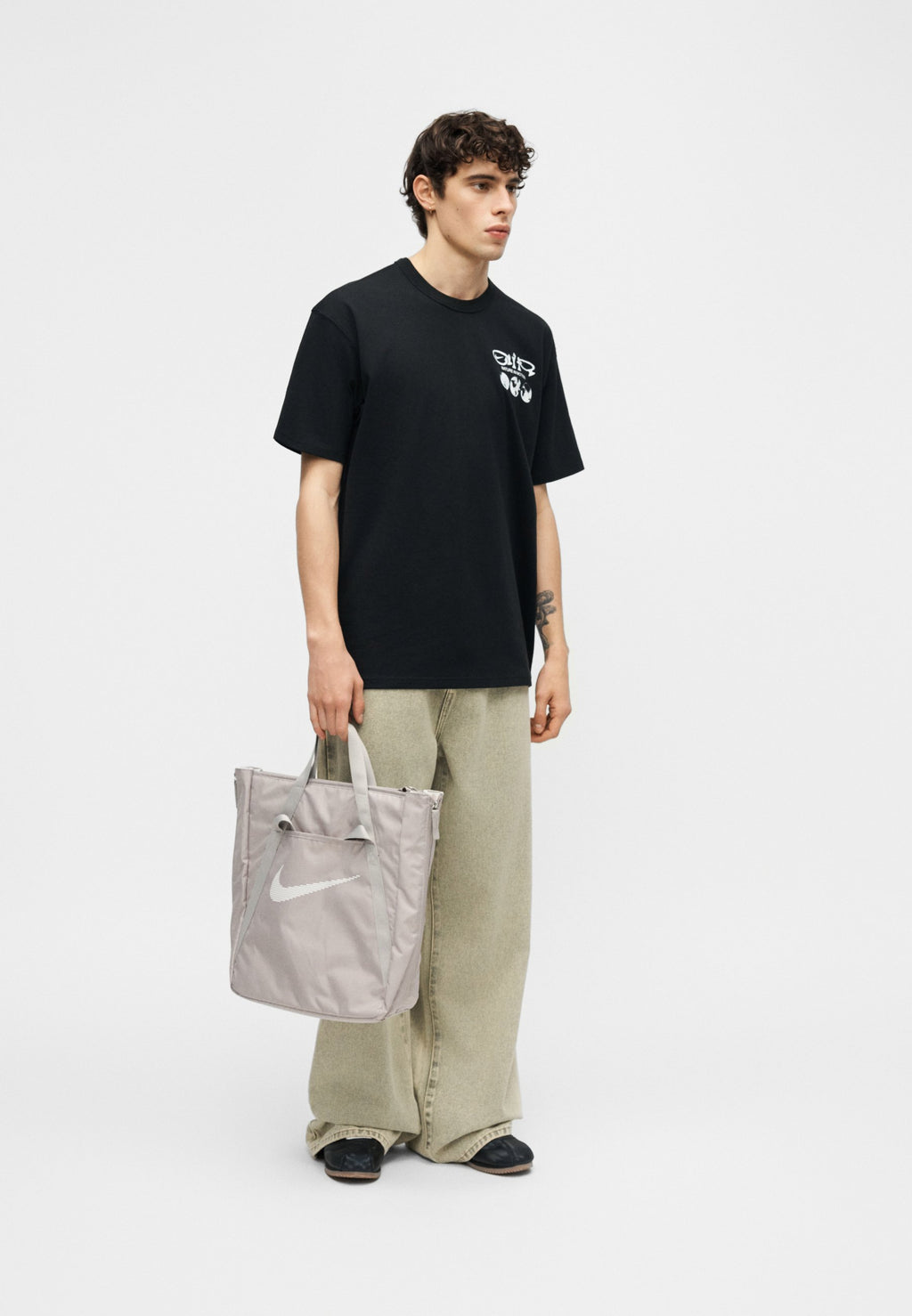 Nike Sportswear TEE PREM EARTH DAY