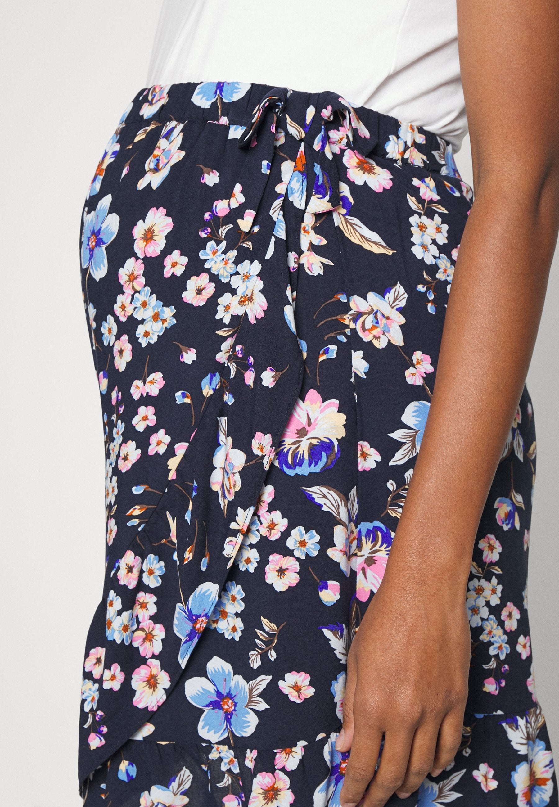 ONLY MATERNITY OLMNOVA LIFE MERLE SKIRT