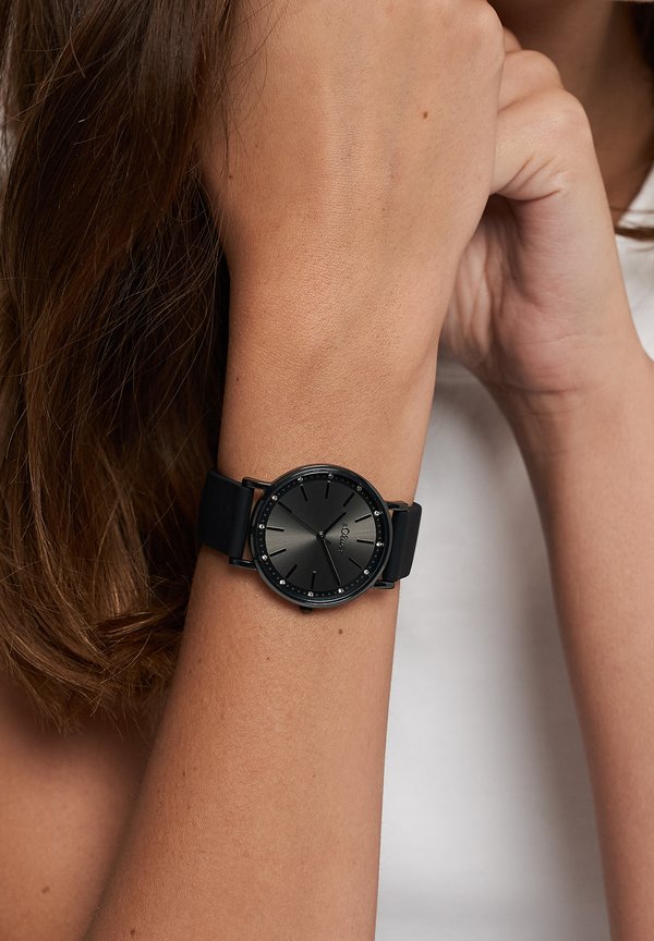 s.Oliver MODERN STATEMENT - Watch - schwarz