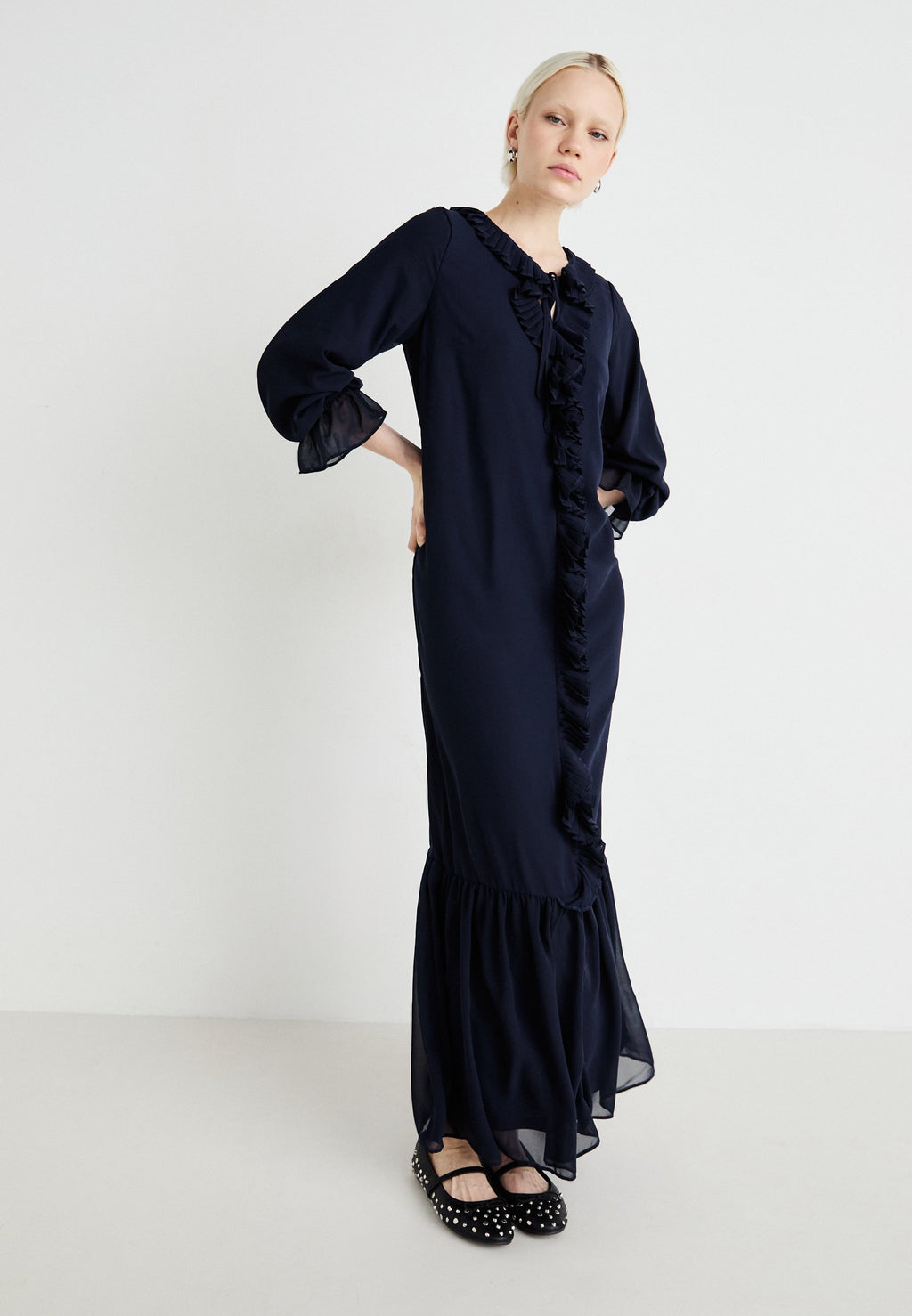 VILA VIMODESTY V NECK FRILL DRESS