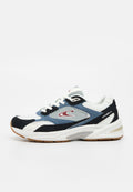 Weißer, blauer und schwarzer O'Neill Sneaker mit Mesh-Einsätzen, Schnürdesign, gepolsterter Sohle und rotem Logo an der Seite.