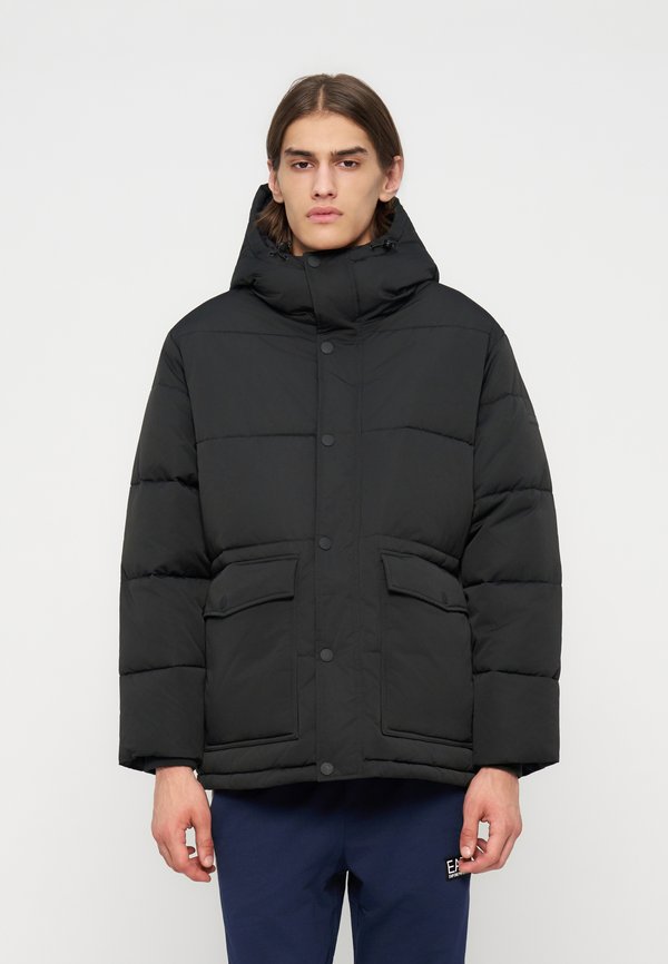 EA7 Emporio Armani