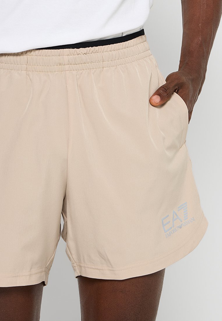 EA7 Emporio Armani