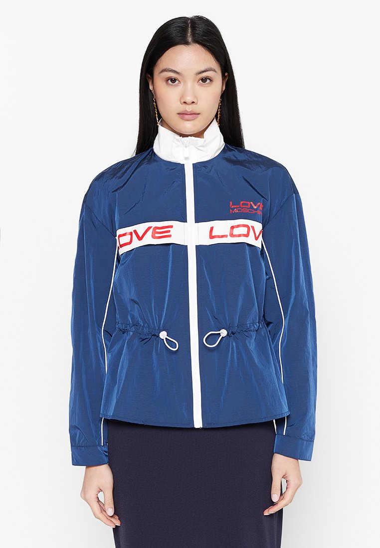 Love Moschino