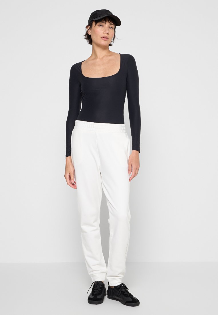 Armani Exchange PANTALONI