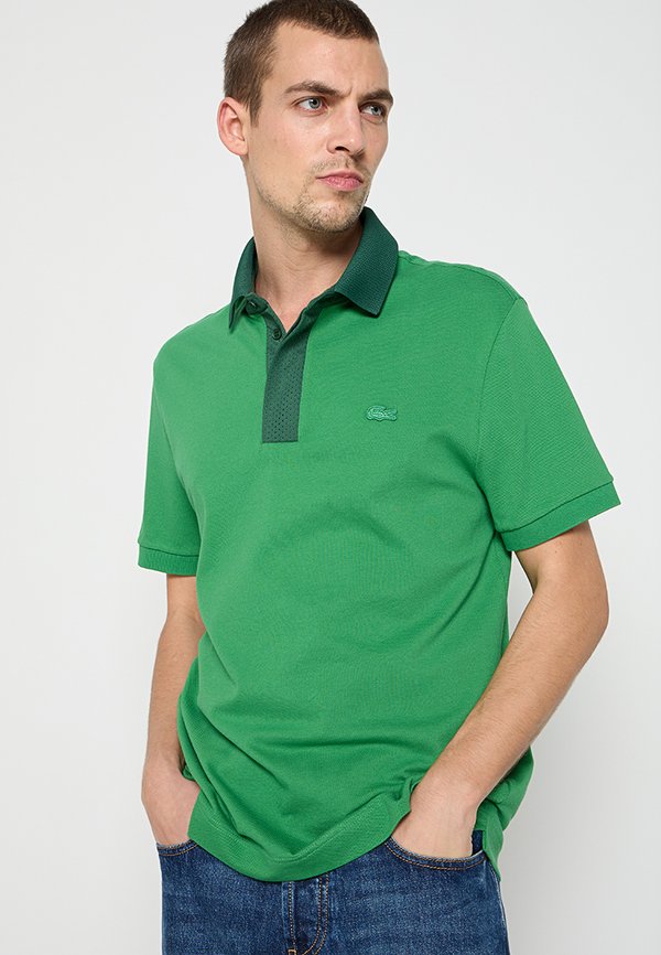 Lacoste REGULAR FIT