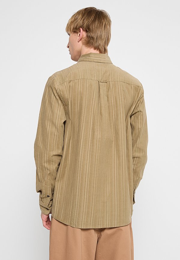 Volcom CLASSIC FIT